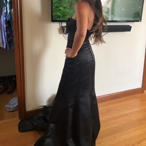 Vera Wang Size 2
